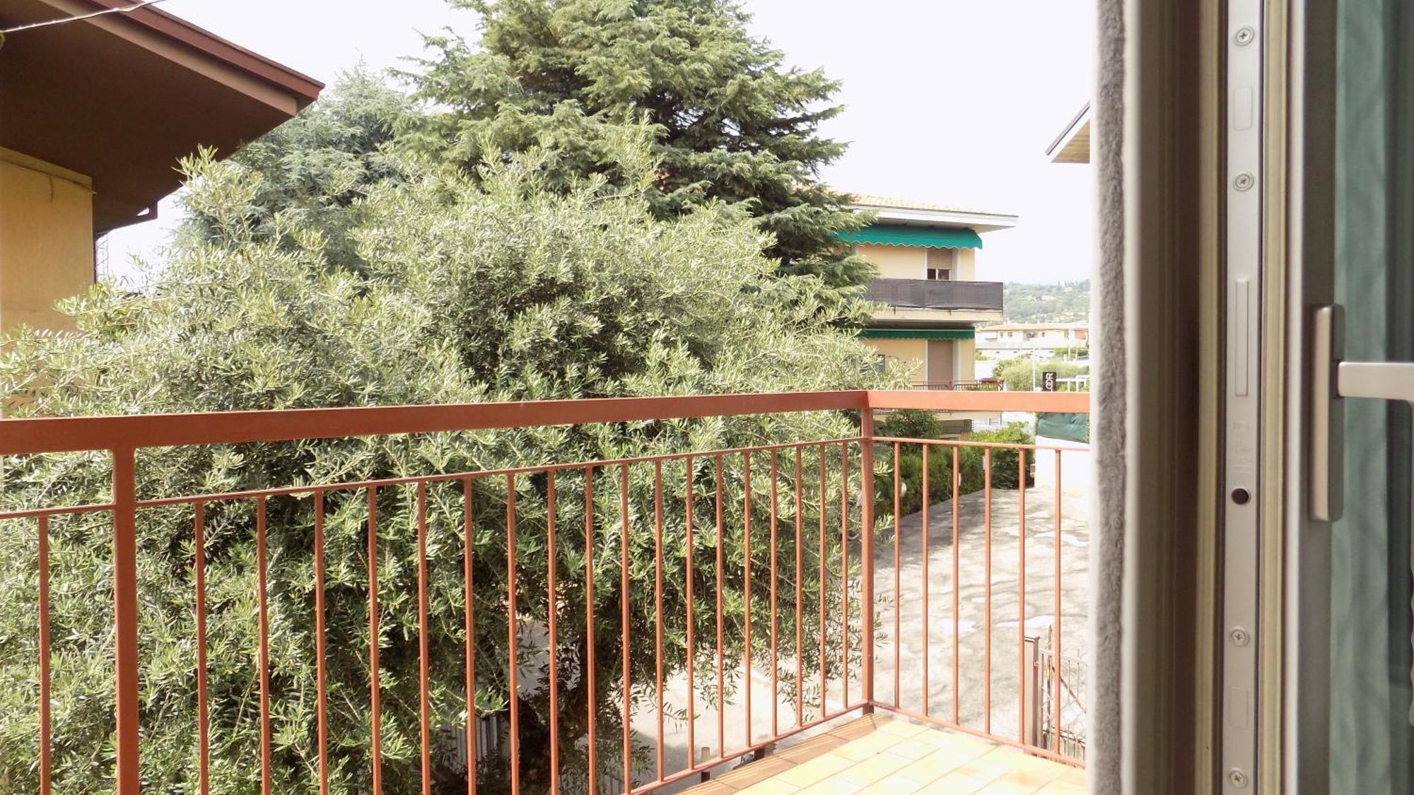 Millyholidays - Apartment Lilla - Center - Nearby Beach - Private Garden - Spa Pool Bardolino Exterior photo